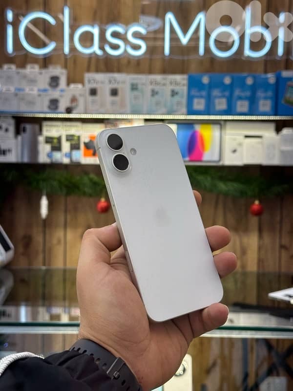 iPhone 16 Plus   256Gb BH:100% 62cc super clean warranty 11months 2