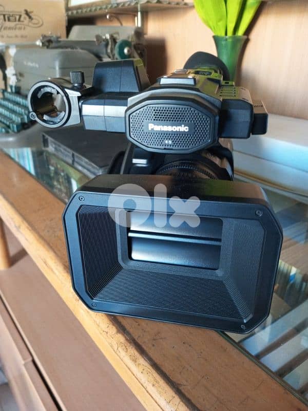 panasonic ag ux90 EJ8 1