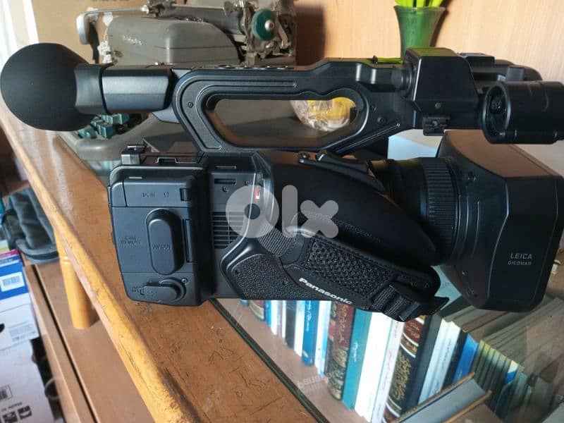 panasonic ag ux90 EJ8 2