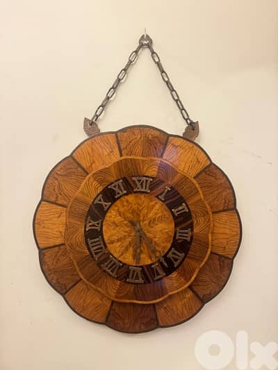 ساعة حائط خشبية Classic watch