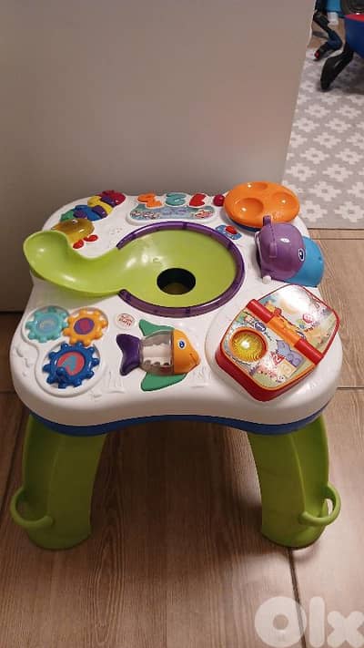 Bright Starts Having a Ball Get Rollin Activity Table