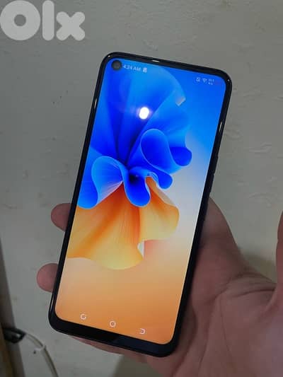 Tecno spark 7 pro 128gb 6 ram used in a good condition