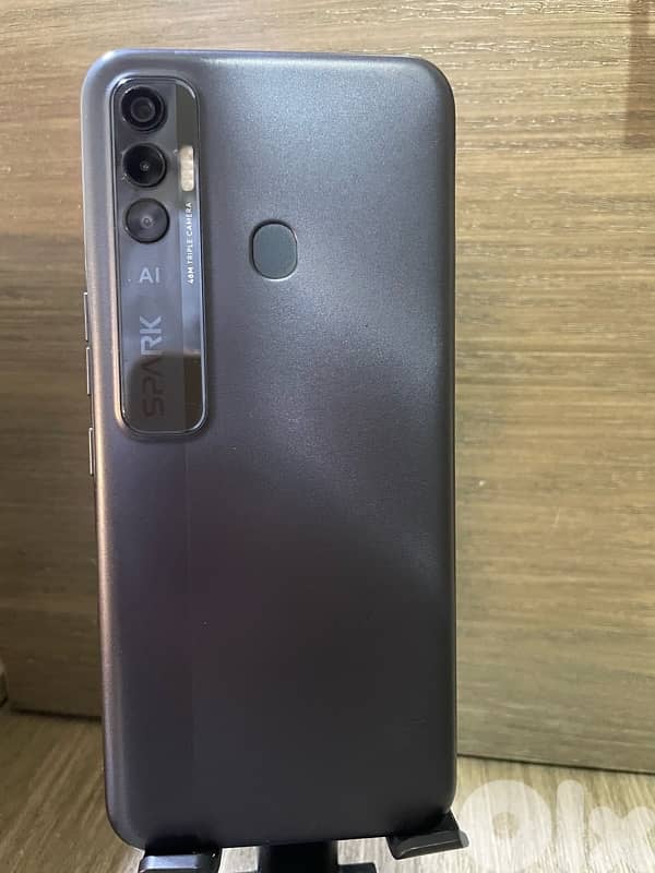 Tecno spark 7 pro 128gb 6 ram used in a good condition 2