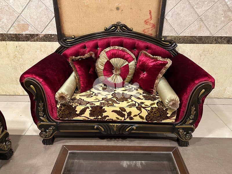 طقم كنبايات شغل توصاية اربع قطع وطاولة قماش وردة كتير مرتب 2