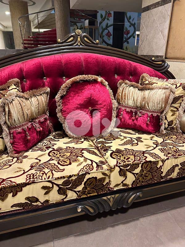 طقم كنبايات شغل توصاية اربع قطع وطاولة قماش وردة كتير مرتب 11