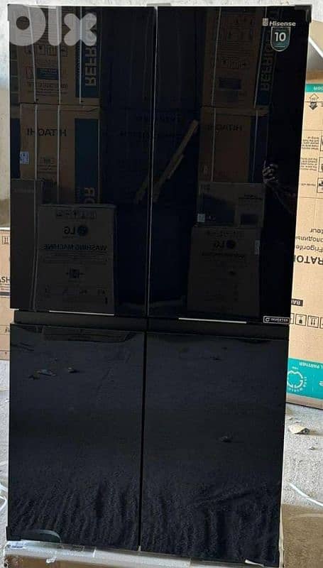 Refrigerator Hisense 33ft Black براد هايسنس أسود زجاج إنفرتر 1