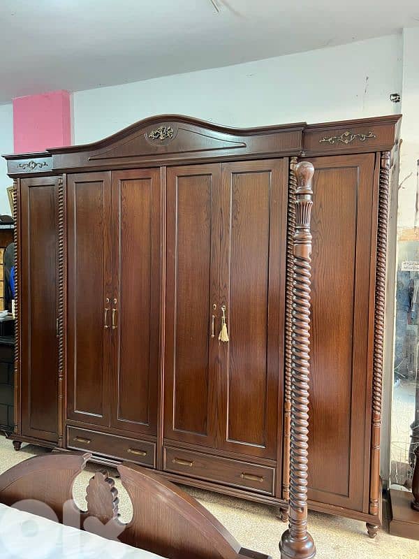 اوضة نوم ملكية خشب زان ولاتي كلا ملبسة قشرة سنديان تخت ملكي 2