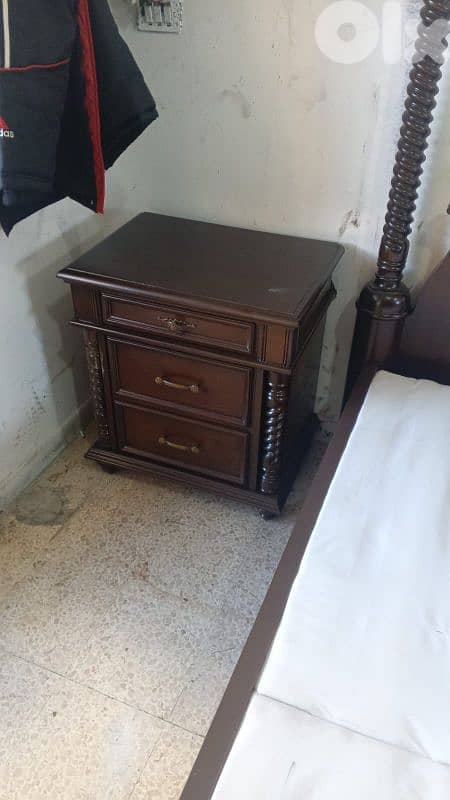 اوضة نوم ملكية خشب زان ولاتي كلا ملبسة قشرة سنديان تخت ملكي 14