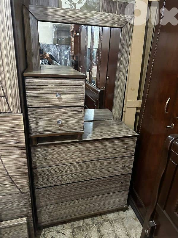 اوضة نوم تختين مع فرشات شبه جديدة 2