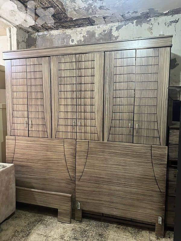 اوضة نوم شغل توصاية تختين مفرد ونص مع فرشات شبه جديدة 1