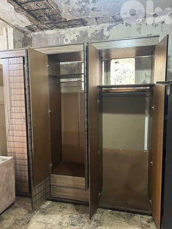 اوضة نوم شغل توصاية تختين مفرد ونص مع فرشات شبه جديدة 4