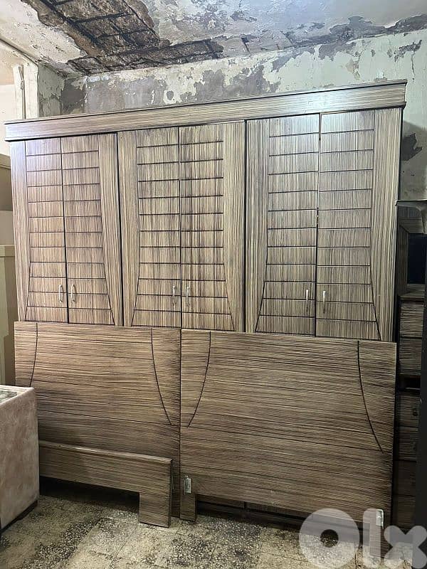 اوضة نوم شغل توصاية تختين مفرد ونص مع فرشات شبه جديدة 10