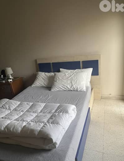 غرفة نوم مؤلفة من نخت عدد 2 + كومود+ قيترين