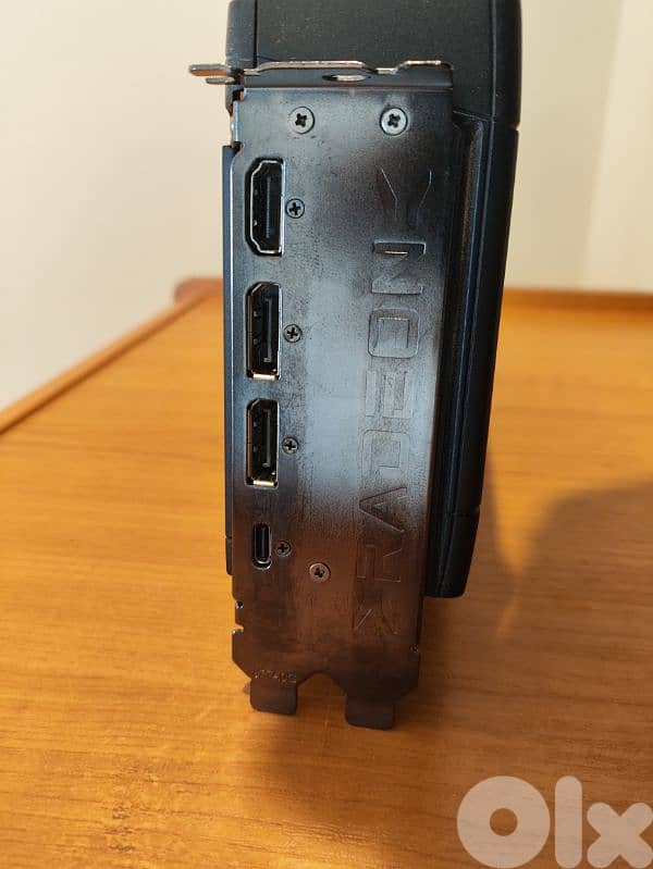 AMD Radeon RX 6950 XT 1