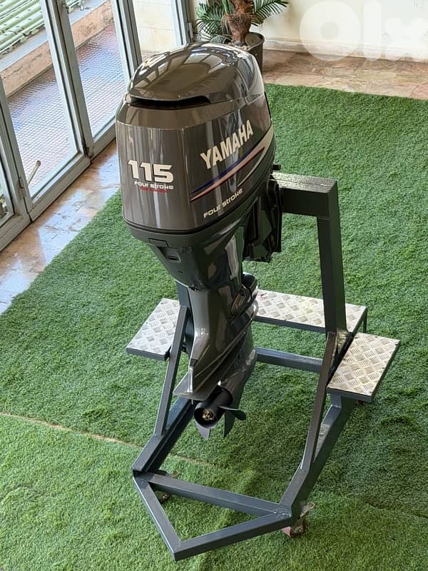 Yamaha outboard engine 115 HP محرك ياماها 3