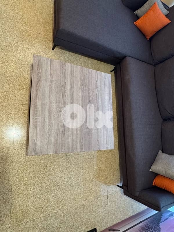 Corner sofa and coffee table 6