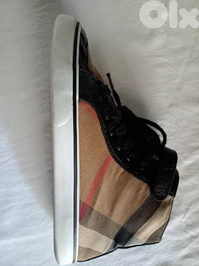 Original Burberry Shoes