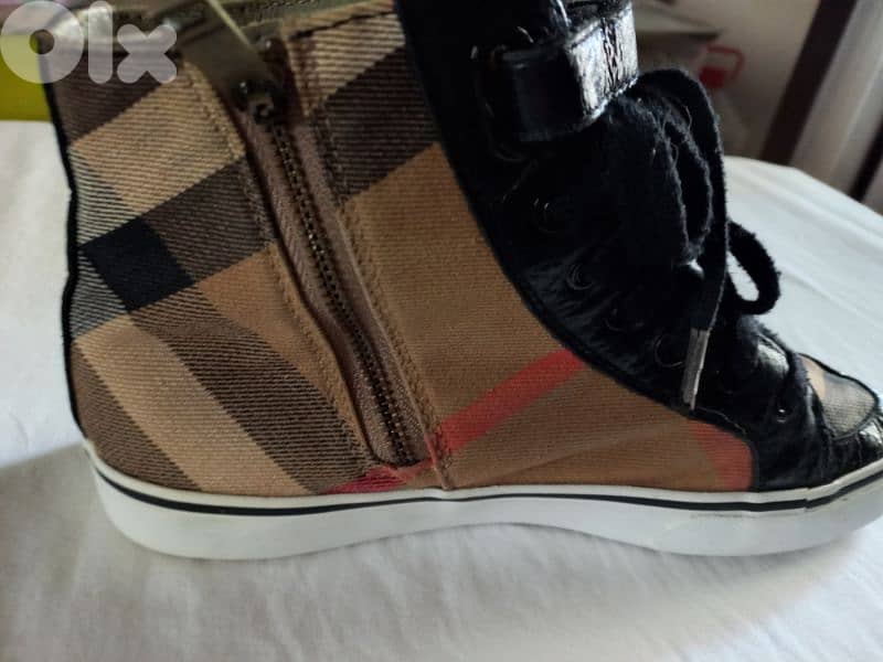 Original Burberry Shoes 1