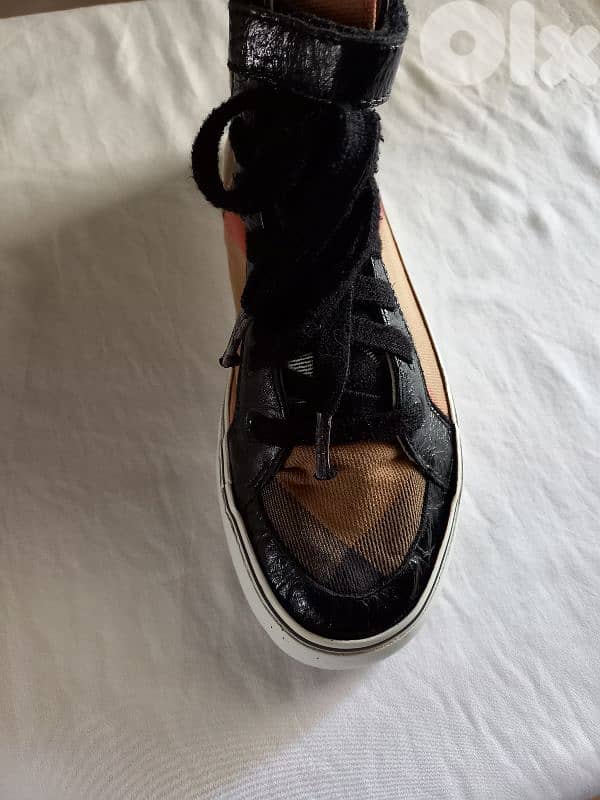 Original Burberry Shoes 2