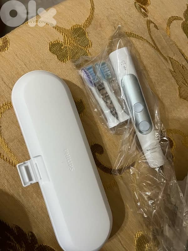 Philips Sonicare Toothbrush 1