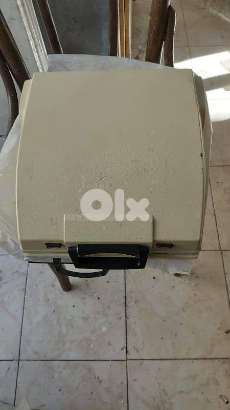 manual typewriter 2