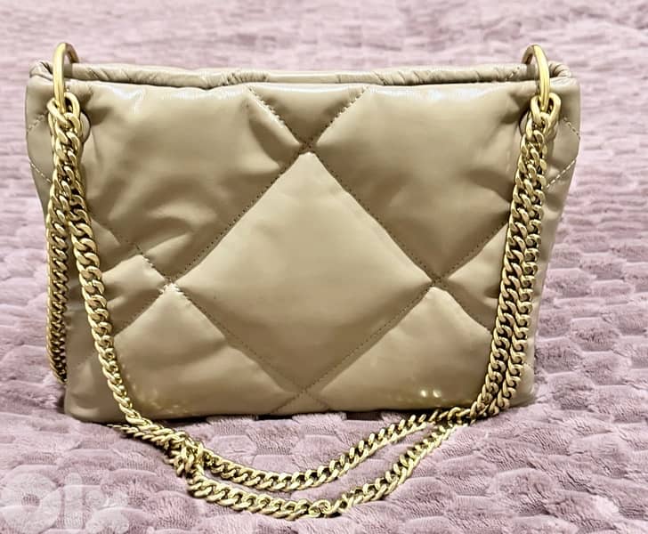 Tory Burch original bag excellent condition with papers 1