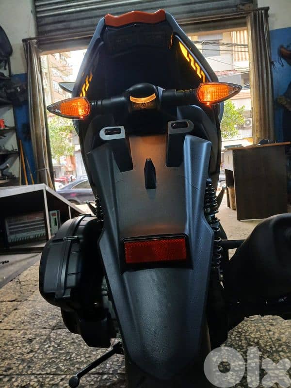 Aerox 155cc model 2024 sik be3 fade , mft7een  mashiye bs 2000km 4