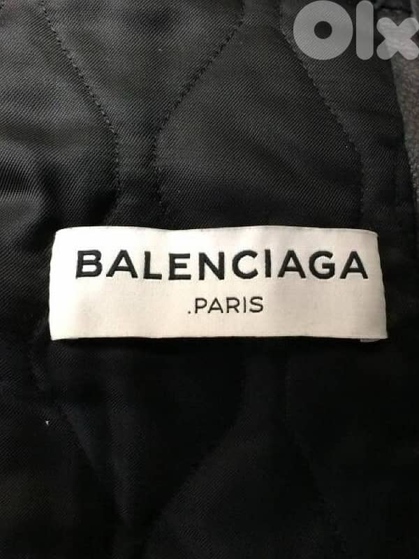 Balenciaga 1