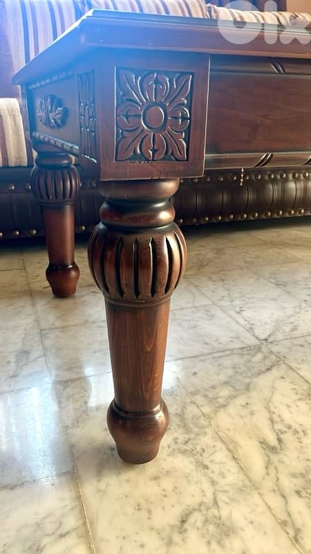 Full Living Room صالون كامل مع طاولة وسط 4