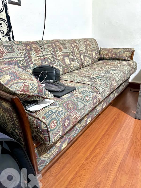 Full Master Bedroom غرفة نوم كاملة بدون خزانة مع مكيف وكنباية وبرادي 9