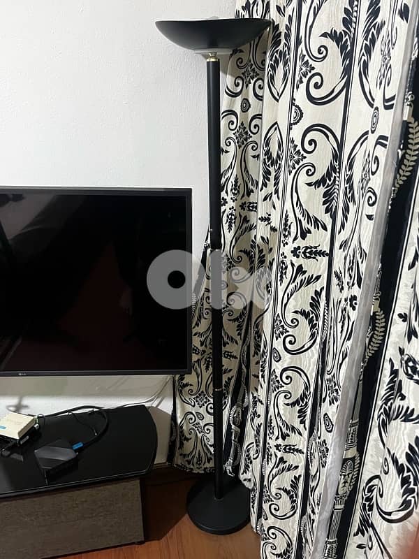 Full Master Bedroom غرفة نوم كاملة بدون خزانة مع مكيف وكنباية وبرادي 10