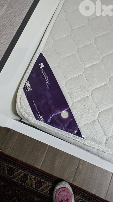 bed king size + mattress 2