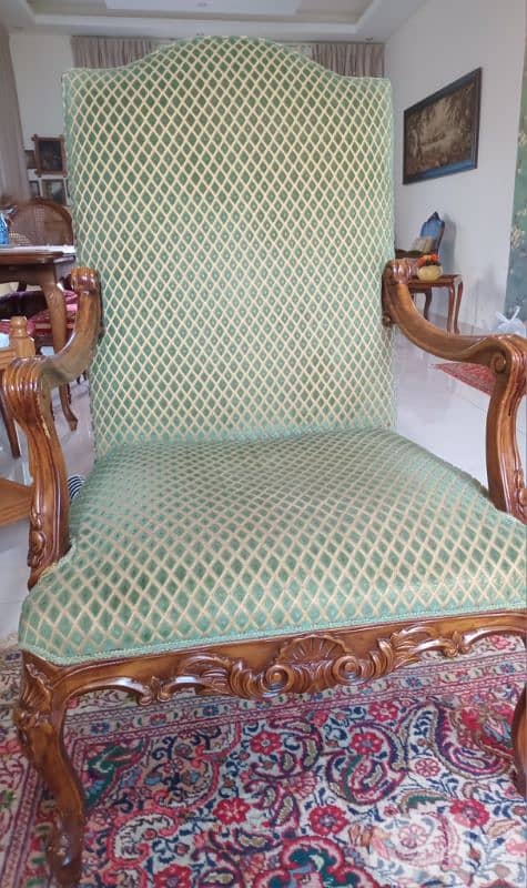 بيرجير عدد ٢ انكليزيات ضهر عالي قماش وردة بحالة جيدة 1