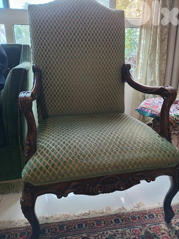 بيرجير عدد ٢ انكليزيات ضهر عالي قماش وردة بحالة جيدة 2