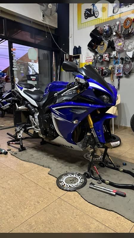 yamaha r1 1