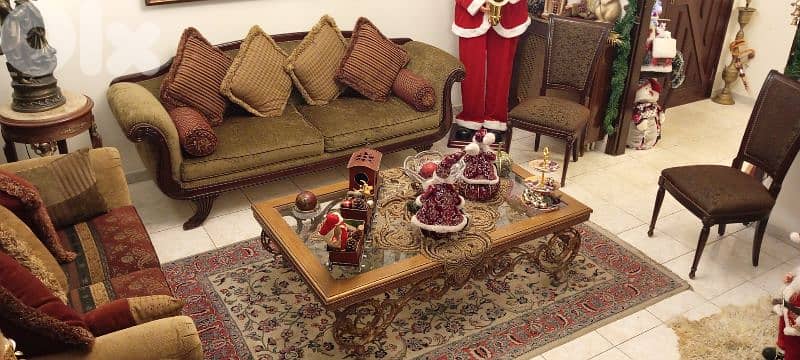 صالون ٤ قطع سعر لقطق ٢٠٠$ كتير نضيف و مريح 1