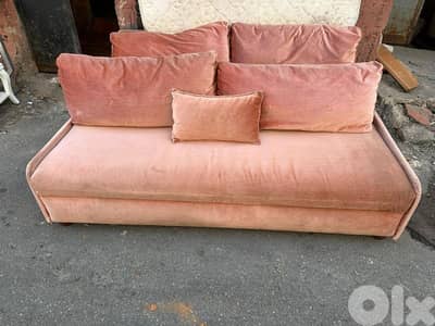 صوفا عدد اتنين كبار بفتحوا صندوق مع بف عدد اتنين خشب شوح
