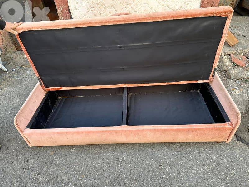 صوفا عدد اتنين كبار بفتحوا صندوق مع بف عدد اتنين خشب شوح 3