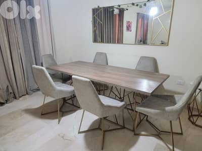 Dining room from VI Furniture like new