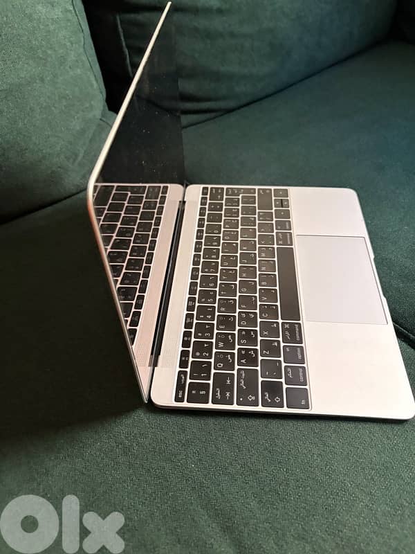 Apple Macbook Retina 12. like new 1