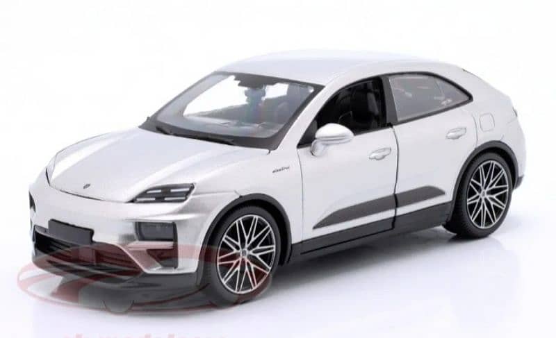 Porsche Macan Turbo Electric 2024 diecast car model 1;24 1