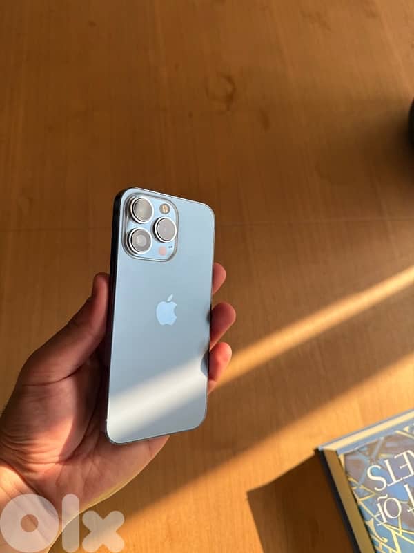 Iphone 13 pro (100%) battary capacity 3