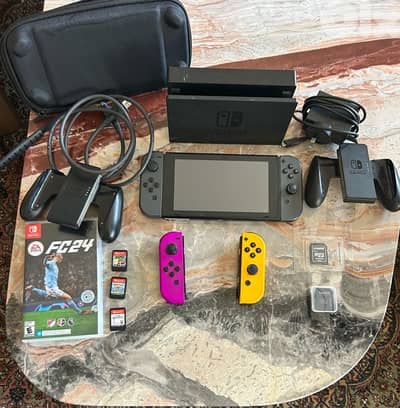 Nintendo Switch Full Package + 4 Games + Accessories – Excellent
