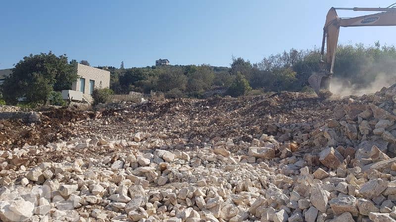 land for sale in chmout jbeil أرض للبيع في شموت جبيل 3