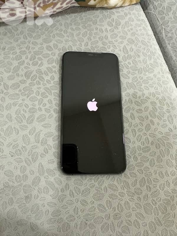iPhone 11 pro max 64g 4
