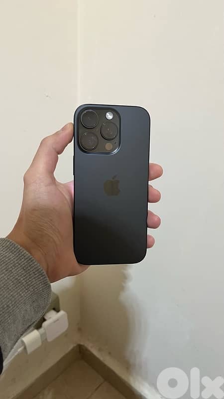 IPhone 16 PRO 256GB LIKE NEW 1
