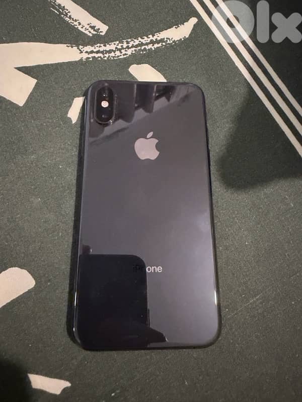 iphone XS like new 1