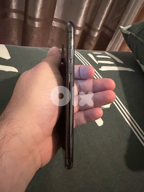 iphone XS like new 2