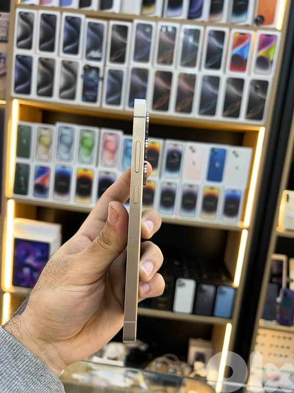 Samsung Galaxy S25 Ultra like New 2