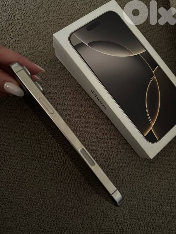 iphone 16 Pro Max 256GB - Like New 5